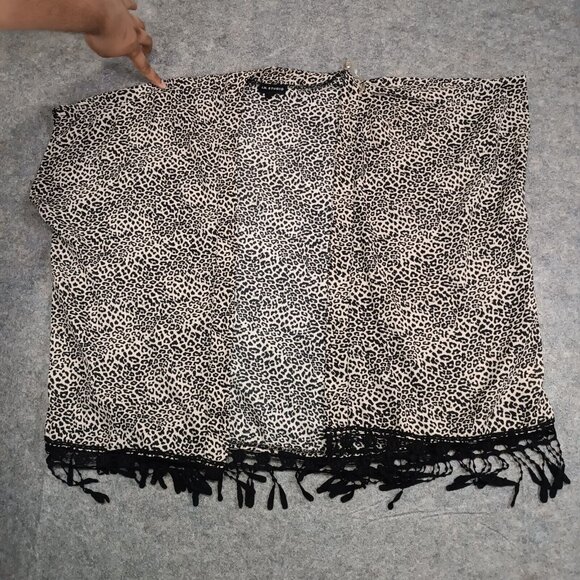 I.N. Studio Cardigan Womens M Cheetah Print Open Front Cap Sleeves Fridge Hem‎ - Picture 1 of 7
